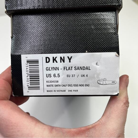 DKNY Glynn Studded Slide sandals egg nog - 6.5 - Picture 10 of 10